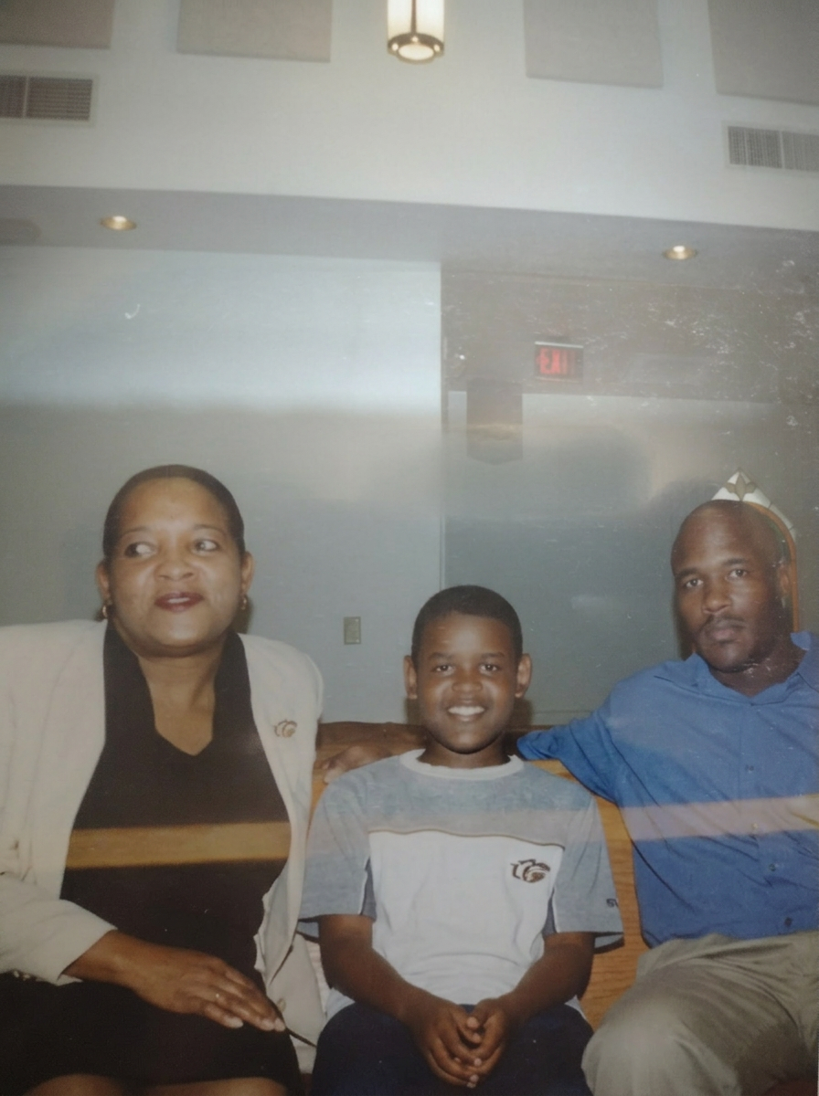 Family table moment