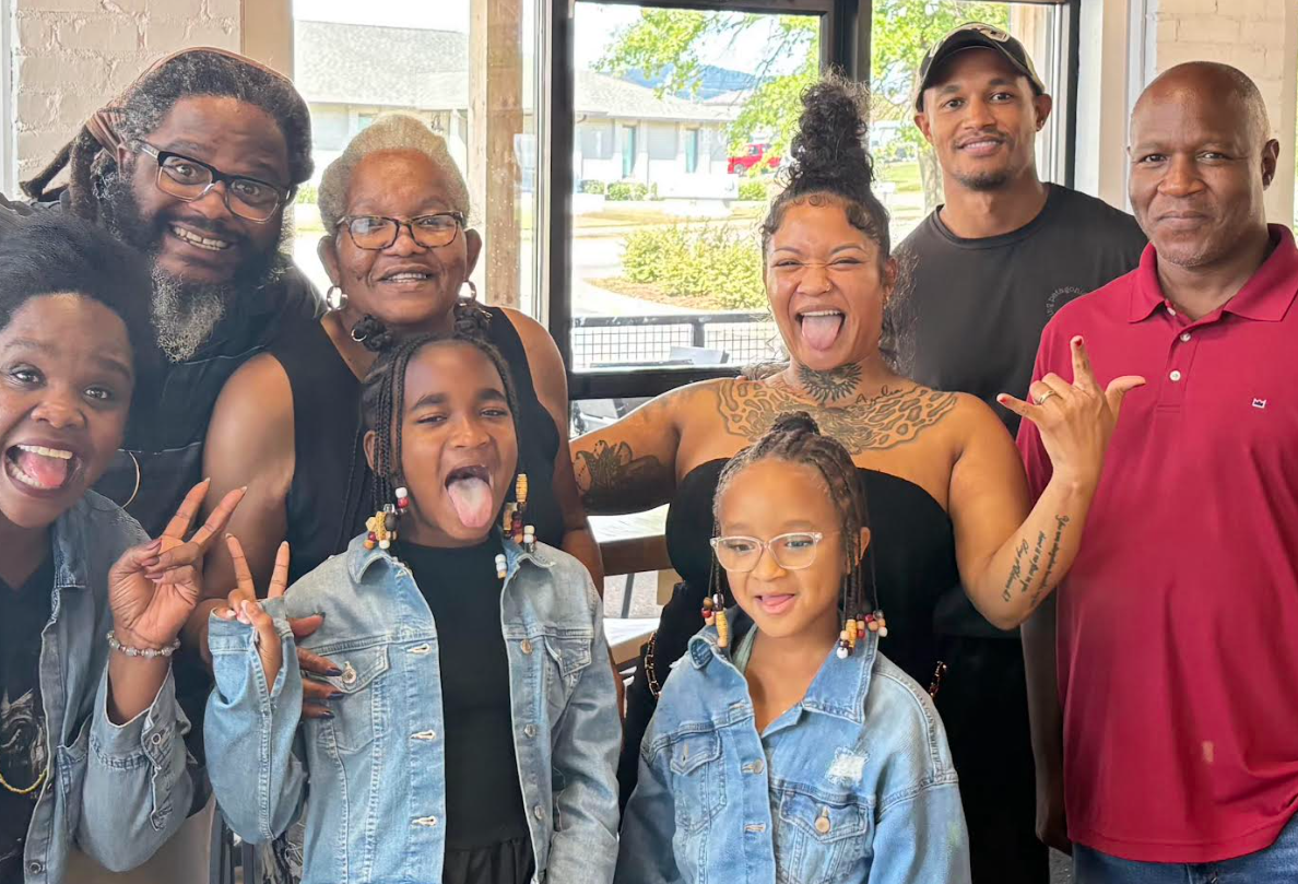 Temeka with extended family gathered together